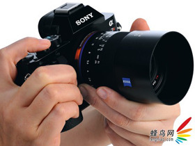 蔡司Loxia 2/50微单镜头日本地区发售 