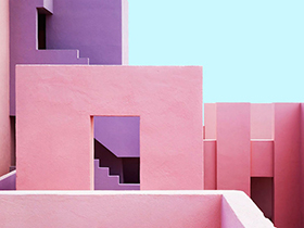 �λ��ֳ������к�����ĺ�ɫ����