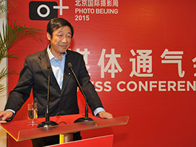 专访北京国际摄影周组委艺术总监朱洪宇