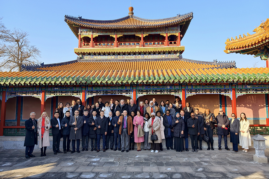 光影为媒 让中国文化“走出去” 外交官摄影展颁奖仪式圆满收官 中轴线移动影像展开幕