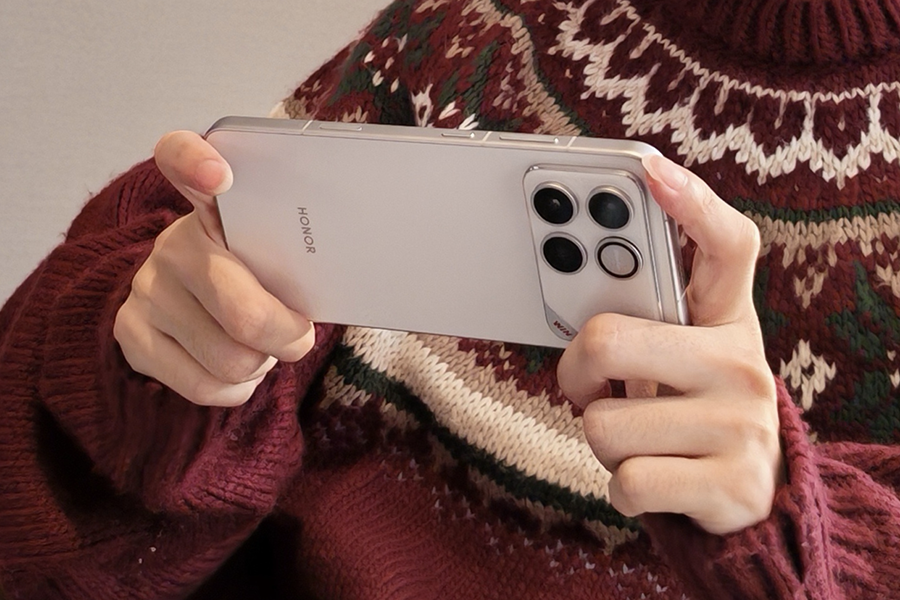 荣耀WIN系列新机首次曝光 主动散热风扇加持、本月发布