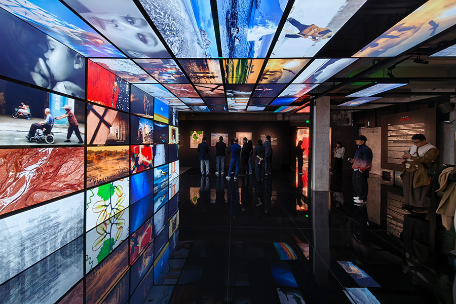 “看世界·看见你”——2025华为XMAGE年度影展上海站开幕