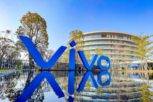 vivo X300 Ultra规格曝光 2亿像素主摄或支持连续光变