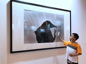 影像上海200万元的《鸦》 照片标价有什么学问？