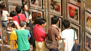 “中国香港：我们的十年”摄影展1日开展