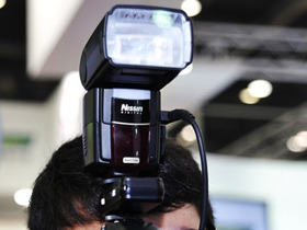 P&E2012������չ�ᷢ��MG8000�����