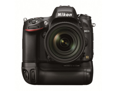 搭配24-85VR头  尼康D600套机报价12680