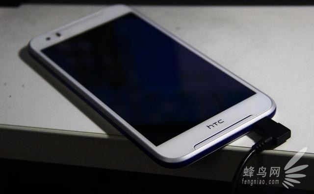 13005.5Ӣ HTC Desire 830ع