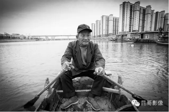 有温度的画面 记录秦淮河上的渔民绝唱