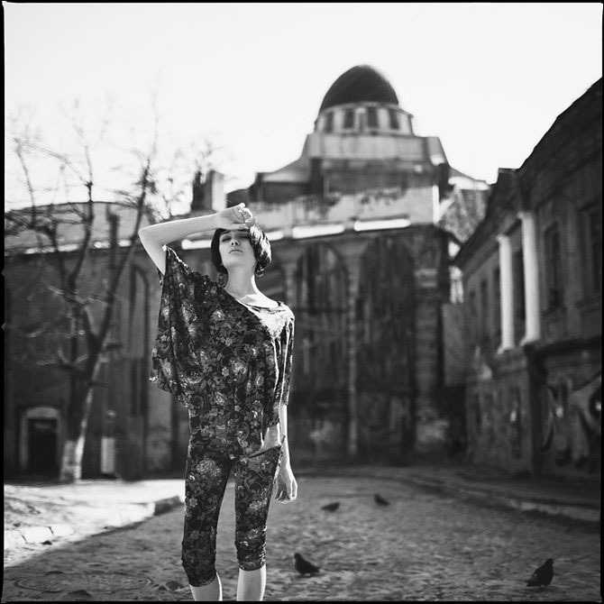魅影浮动暗香飘：乌克兰美女摄影师作品