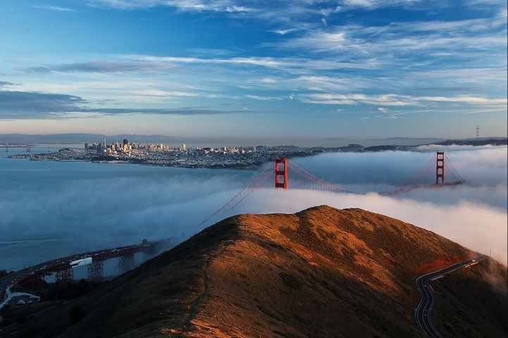宛若仙境 美摄影师拍大雾弥漫的金门大桥