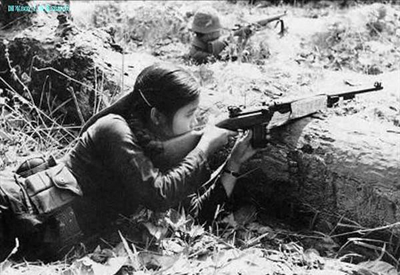 曾经的黑玫瑰 历史老照片上的越南女兵
