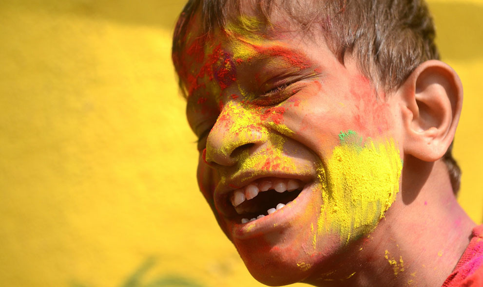 色彩大爆炸 2013年印度胡里节最美瞬间