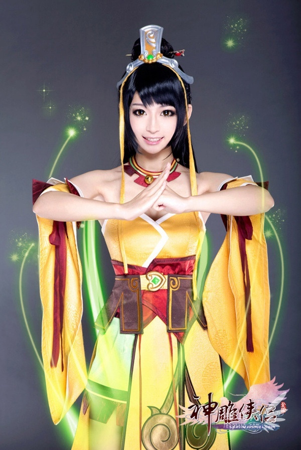 美女变身魔幻仙子：奇幻Cosplay摄影作品