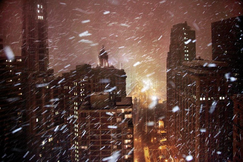 雨夜未名 抓拍雨雪中城市的浪漫魅力瞬间