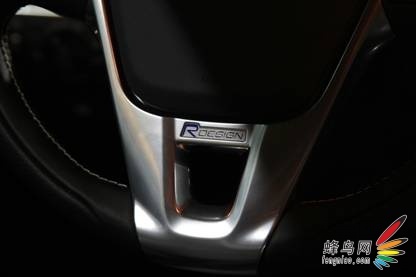 ҰޡֶR-Design