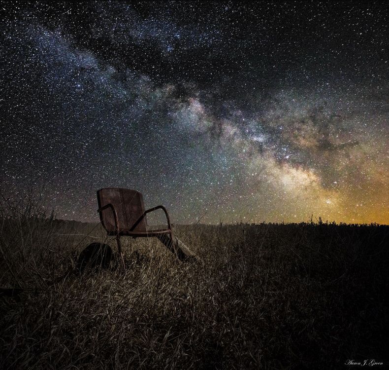 仰望星空  摄影师拍浩瀚璀璨的银河夜景