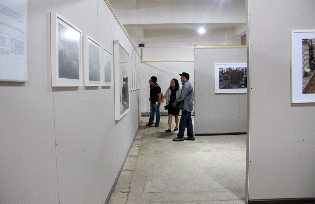 2013年大理国际影会现场之感受纵目展 