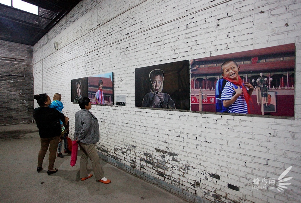 平遥摄影节现场报道：棉织厂展区展览