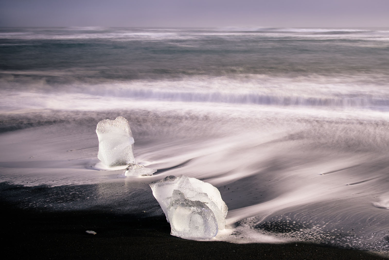 正在融化的冰川 摄影师行摄冰岛格陵兰
