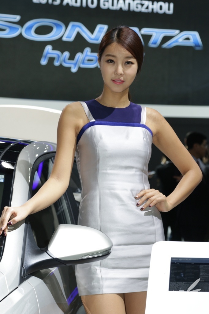 2013第十一届广州车展 北京现代展台模特