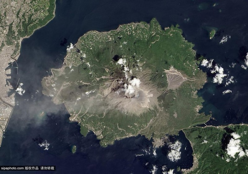 美国航空航天局出品：站在太空看火山