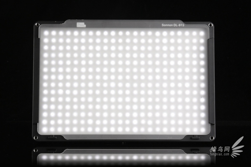 品色LED专业摄影补光灯DL-913图赏