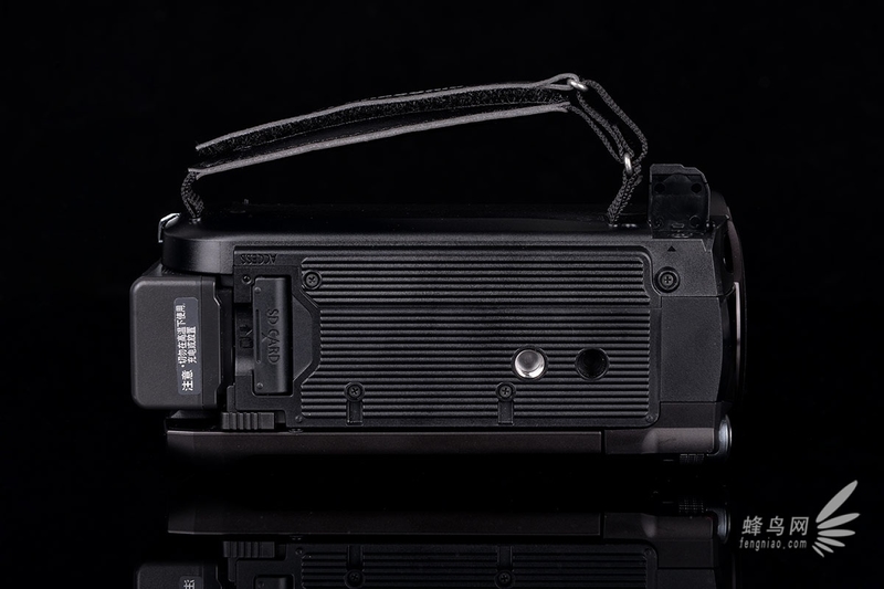松下HC-W850双摄像头高清摄像机图赏