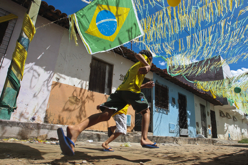 球场外的世界杯 足球以外的巴西影像