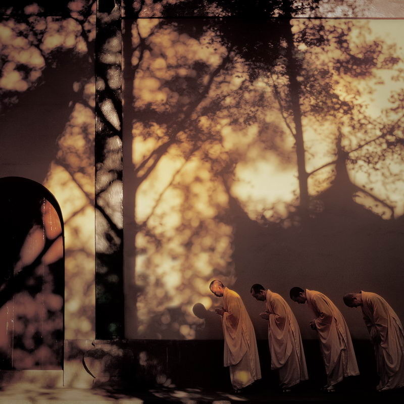 尘世佛境——“佛的足迹”张望摄影作品集
