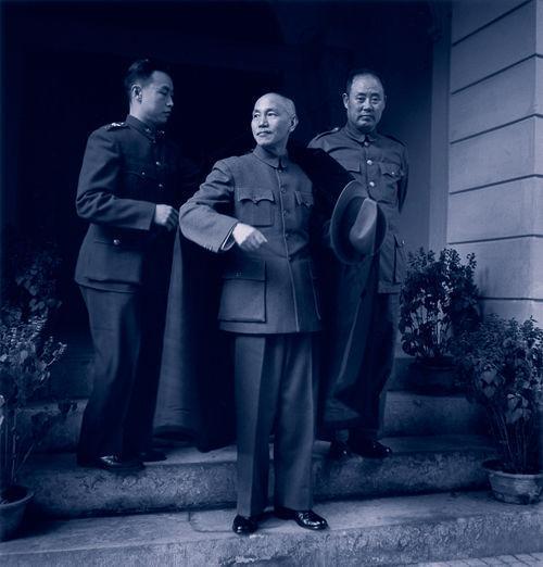 黎明前的黑暗：解放前的中国纪实影像