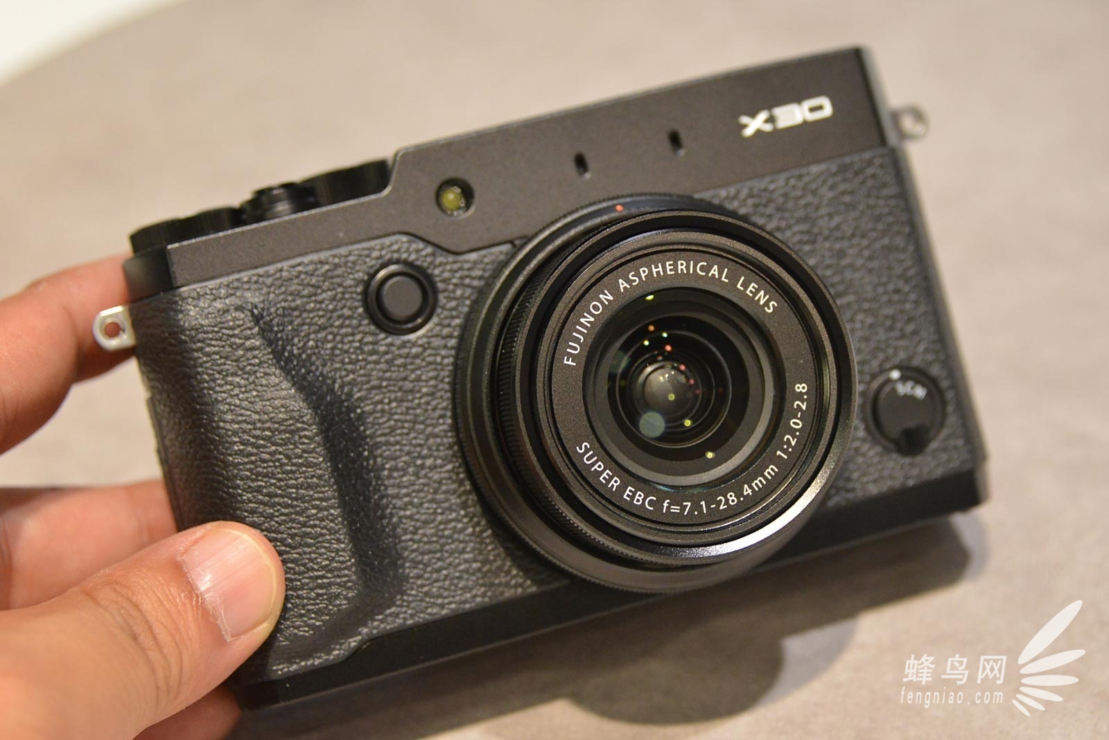 photokina2014:旗舰DC富士X30真机登场