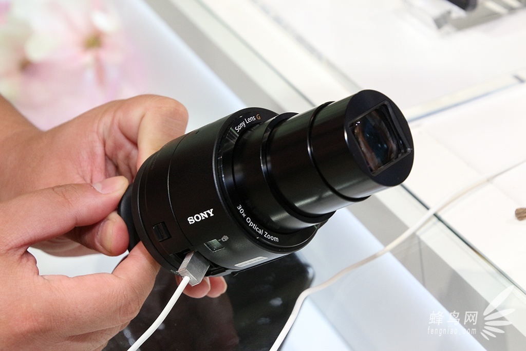 photokina2014:索尼长焦镜头机QX30试玩
