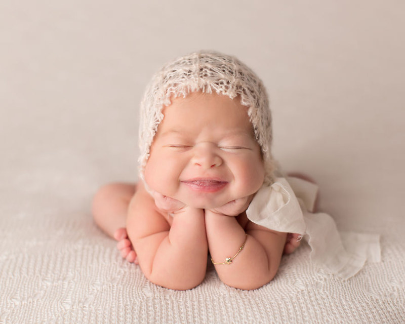 来自天使的微笑 拍出新生儿超萌艺术照