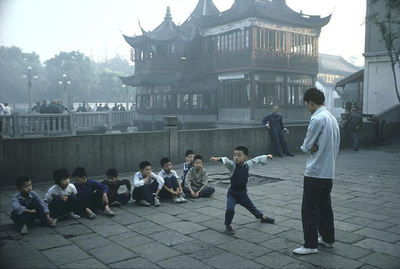 经典老照片 日本摄影师镜头下80年代中国