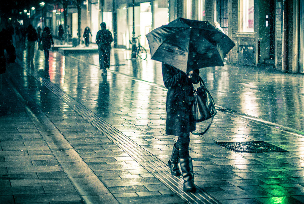 伞下的世界 在雨天拍下不一样的美妙光景