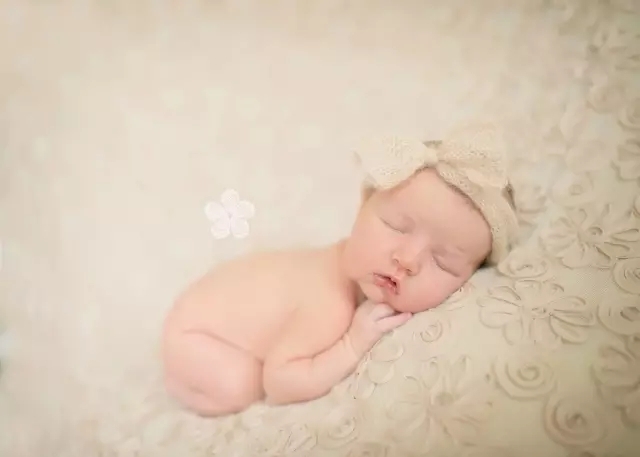 细心、耐心和从容 婴儿摄影最重要的是拍摄心态