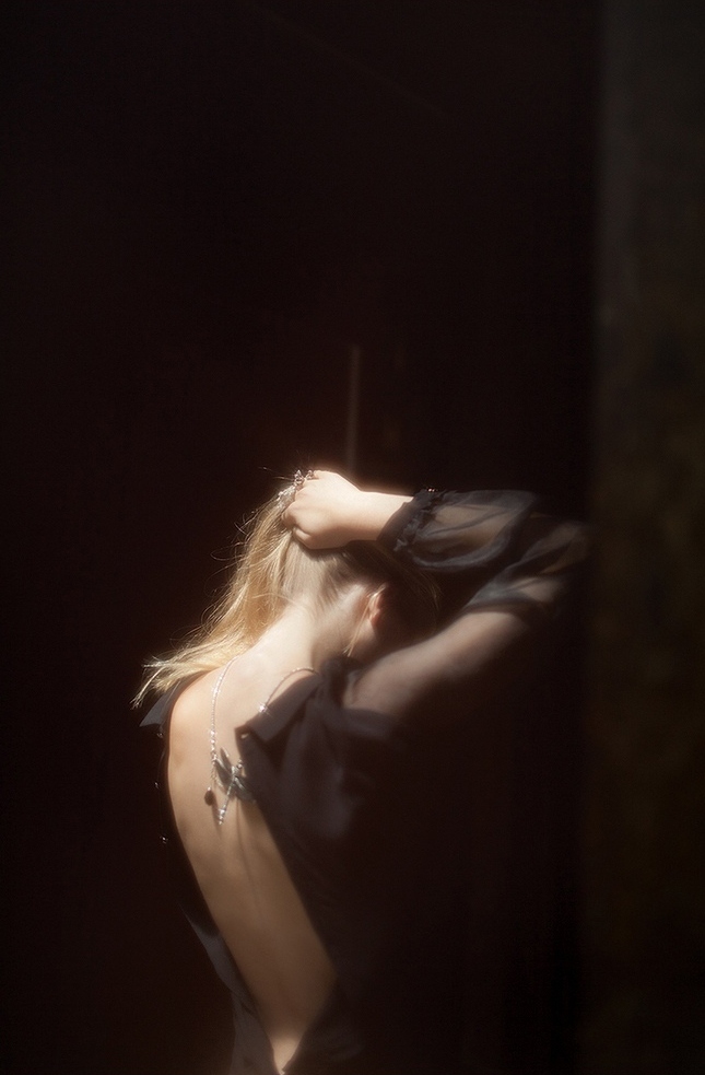 Ψ Vivienne MokϸӰ