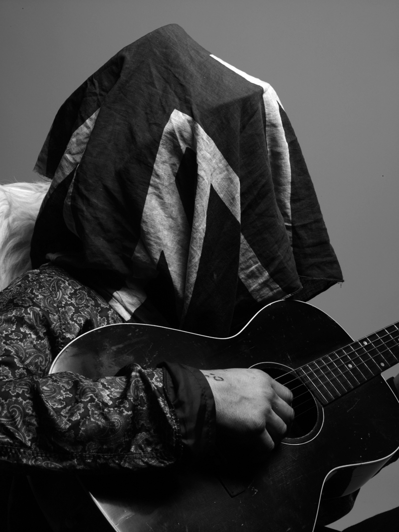 摇滚音乐人的黑白肖像 充满感染力的照片