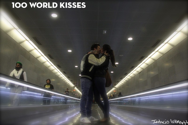 一组浪漫的摄影专题：环游世界的100个吻