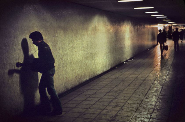 真实的街头摄影 记录伦敦地铁里的世间百态