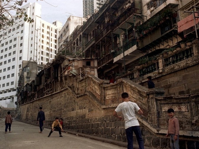 香港|70年代香港初现繁华 霓虹灯高楼拔地而起