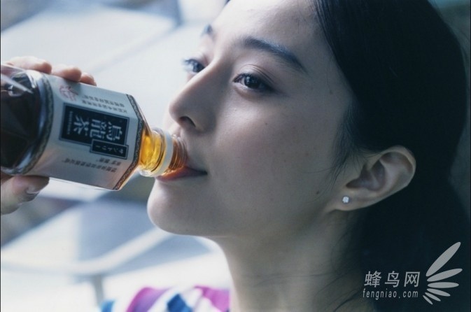 日本最炙手可热的广告摄影师——上田义彦