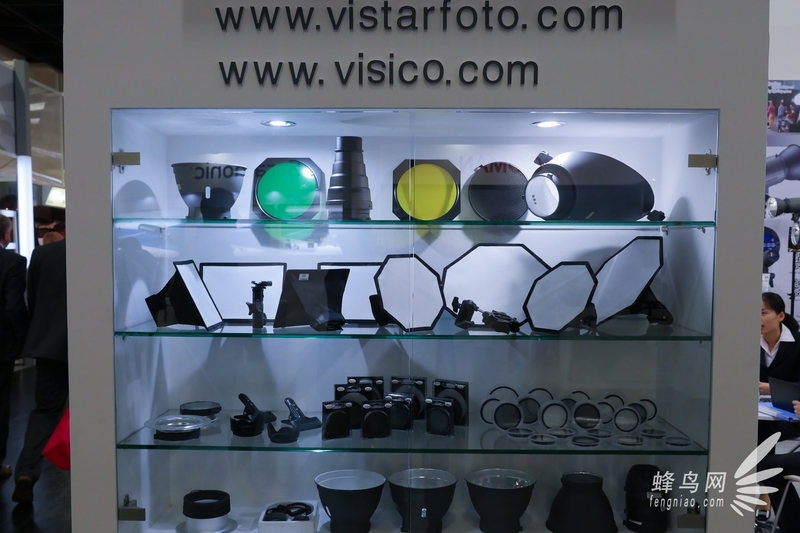 多种摄影灯展出 visico展台现场报道