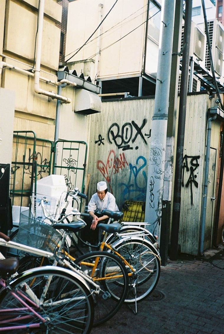 年轻摄影师用镜头记录东京青少年的别样夜生活