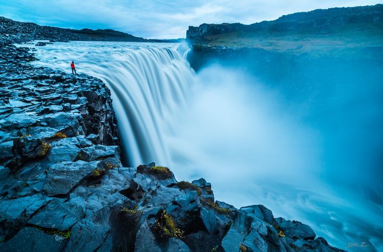 冰岛，这个“生如夏花”的迷幻之地