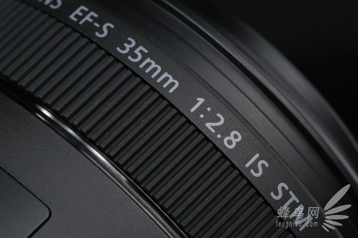 EF-S 35mm f/2.8 Micro