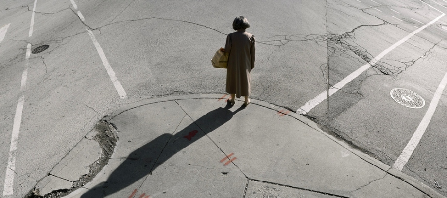 美国新锐摄影师如何表现街头摄影的心理张力