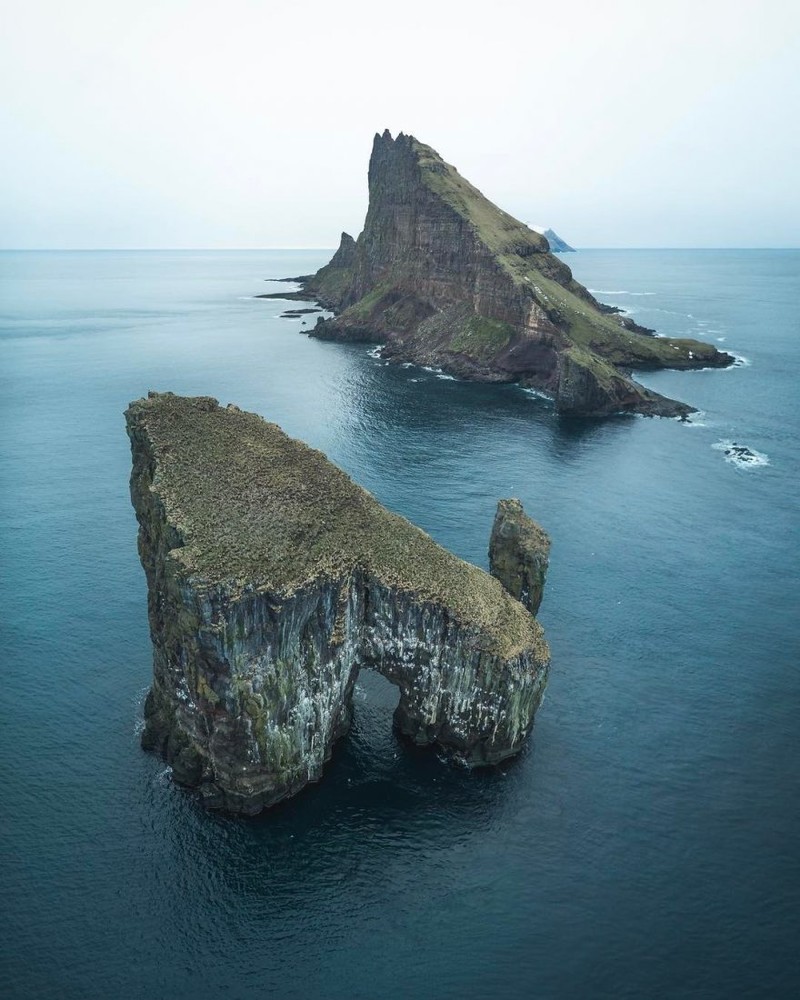 俯视法罗群岛的壮观 航拍岛屿之绝美