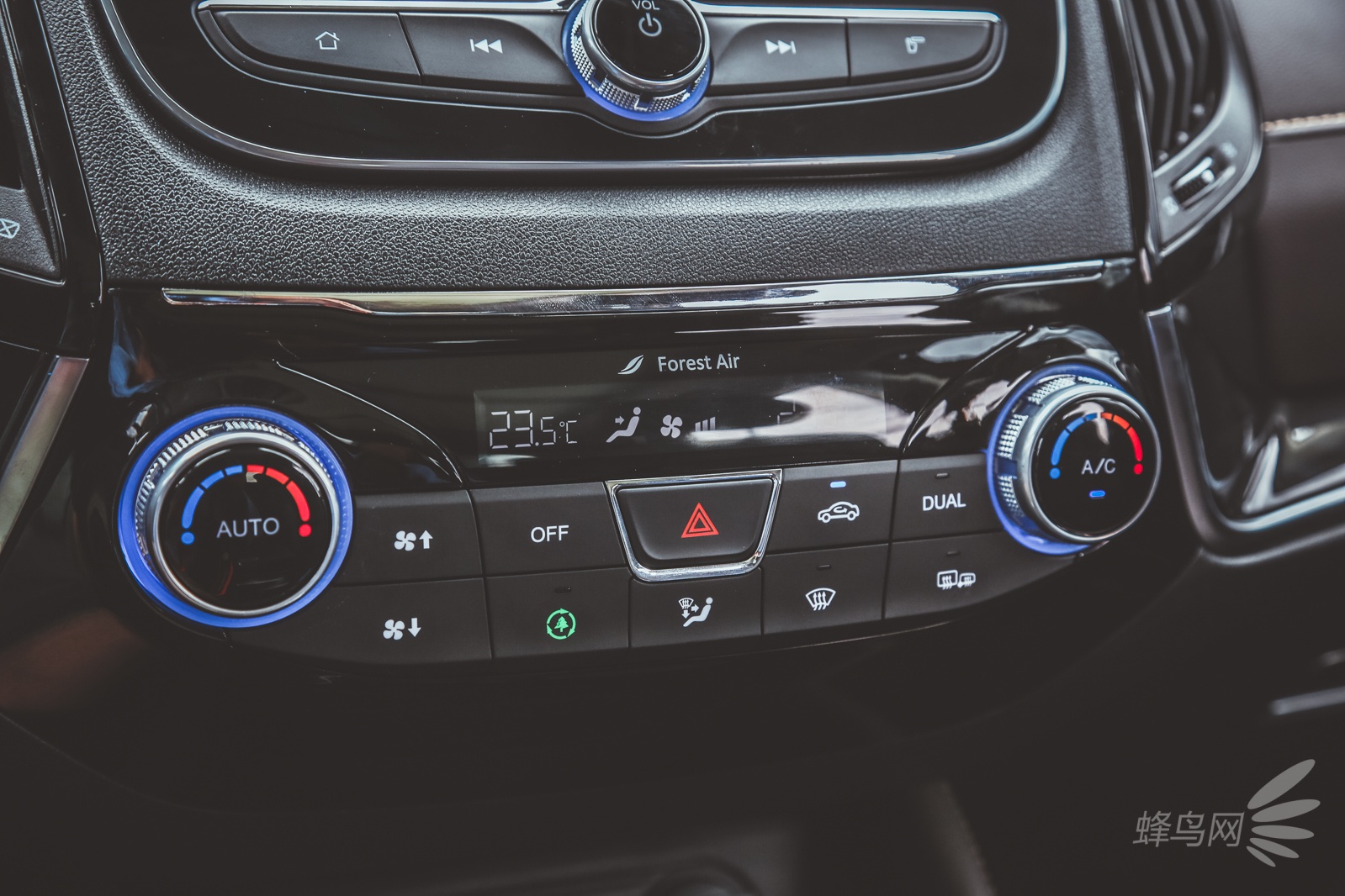 13ܼʻSUV CS55Լ